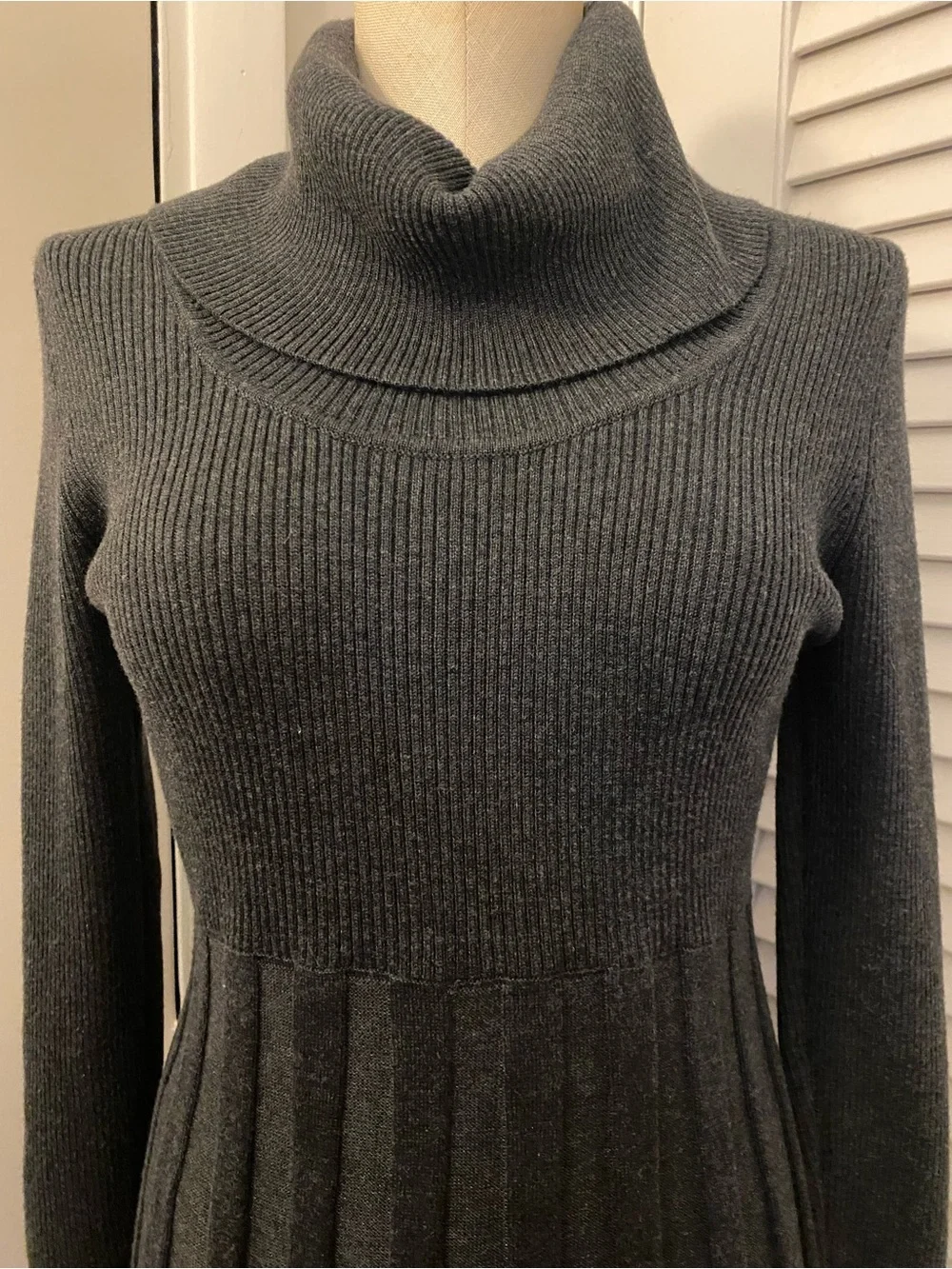 Calvin Klein Charcoal Gray Long-Sleeve Turtleneck Fit-and-Flare Dress- Size M